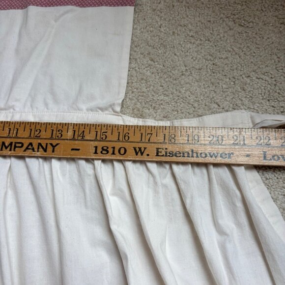 Handmade Vintage Embroidered Cotton Apron: Cottagecore Farmhouse Kitchen - Picture 7 of 10